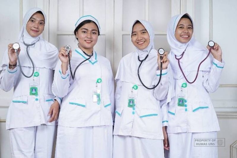 Sarjana Kebidanan 2026: Pilar Kesehatan Ibu dan Generasi Masa Depan